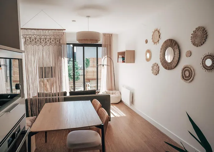 Le Terra Cholet - T2 Tout Equipe Avec Parking Et Terrasse
